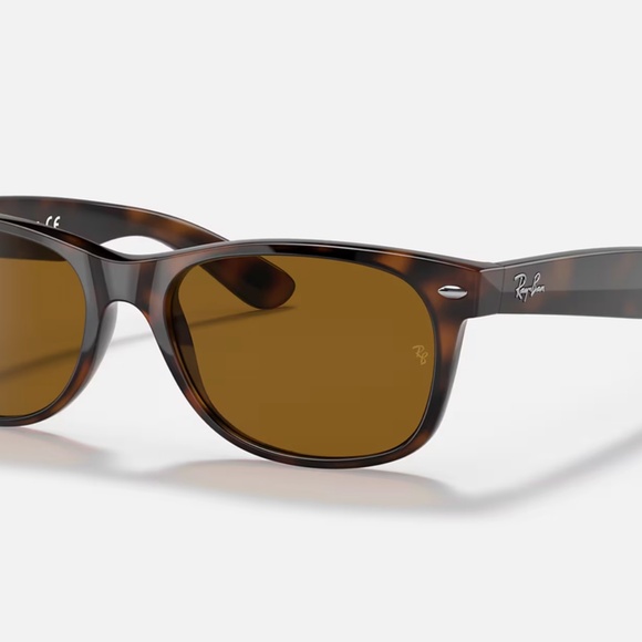 Ray-Ban New Wayfarer Classic sunglasses (RB2132 710 55-18) - Picture 11 of 12